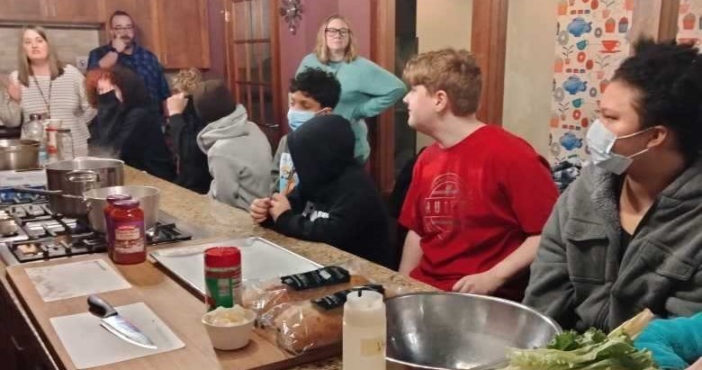 RISE Academy students visited Cool Beans Cafe for a cooking class and lunch!